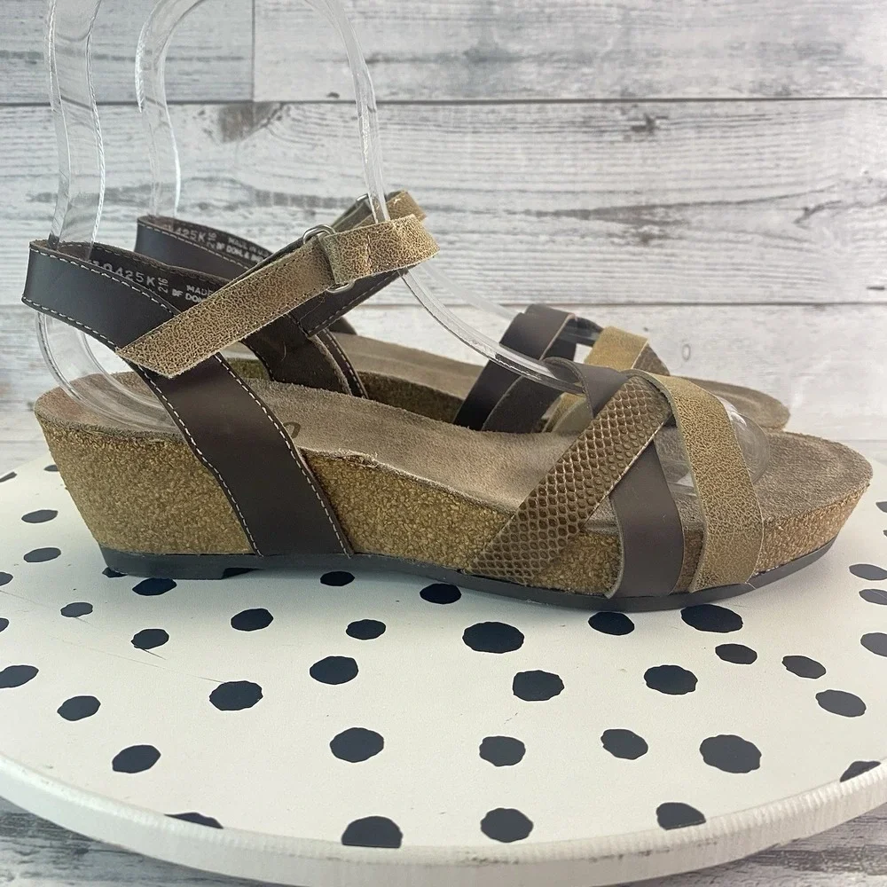 Munro Eden Wedge Sandals Womens 8 Brown Metallic Leather Strappy Comfort Shoes